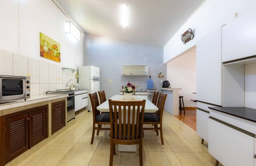 Meia Praia House | Casa com Churrasqueira e Rede a 210 m da Praia