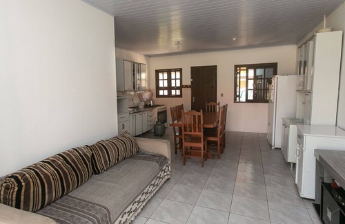 Cidreira House | Casa com churrasqueira próx à Praia de Cidreira/RS
