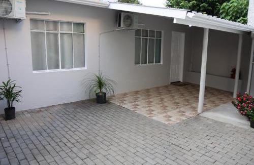 Concordia Villa | Casa com estacionamento no centro de Concórdia SC