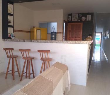 Marica House | Casa com Jardim na Praia de Guaratiba, Maricá