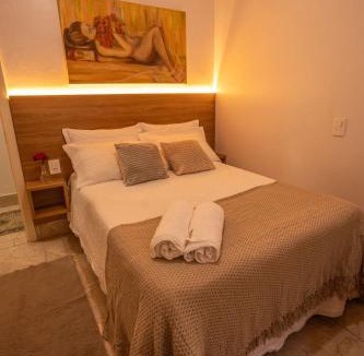 Fenavinho House | Casa com Lareira e Ar Condicionado Bem Localizada