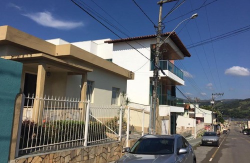 Centro House | Casa com Localização Privilegiada em Capitólio