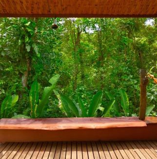 Prumirim House | Casa com piscina a poucos minutos da praia