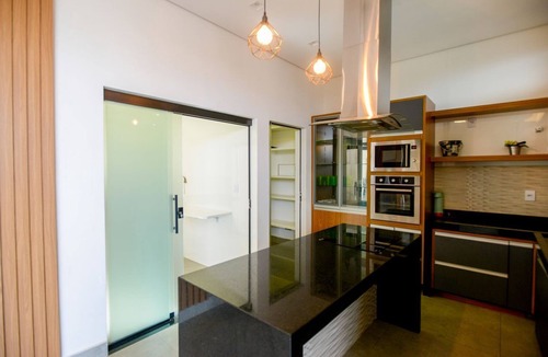 Franca House | Casa com Piscina Aquecida, Churrasqueira e Hidro