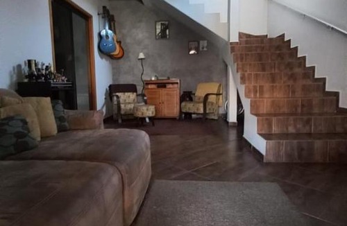 Taubate House | Casa com piscina, Area Gourmet, 8 Pessoas, Taubaté