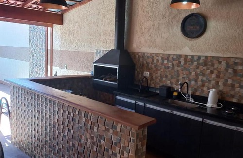Taubate House | Casa com piscina, Area Gourmet, 8 Pessoas, Taubaté