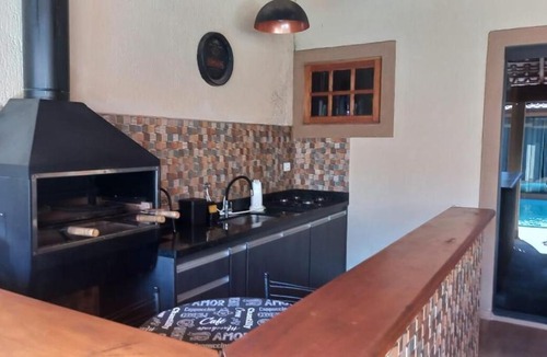 Taubate House | Casa com piscina, Area Gourmet, 8 Pessoas, Taubaté