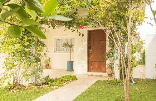Cachoeira do Bom Jesus House | Casa com Piscina em Condomínio a 900m da Praia!