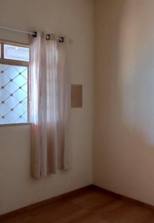 Guaira House | Casa com piscina
