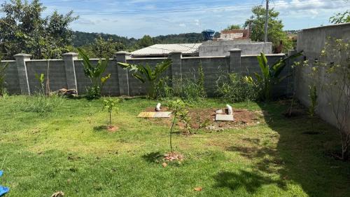 Senador Canedo House | Casa com piscina