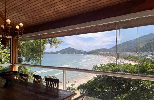 Praia Grande House | Casa com Piscina de Borda Infinita e Vista para o Mar l Ubatuba