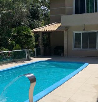 Vargem do Bom Jesus House | Casa com piscina e churrasqueira perto das praias