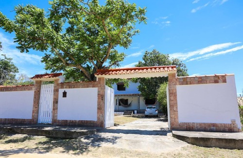 Araruama House | Casa com Piscina e Churrasqueira em Itatiquara
