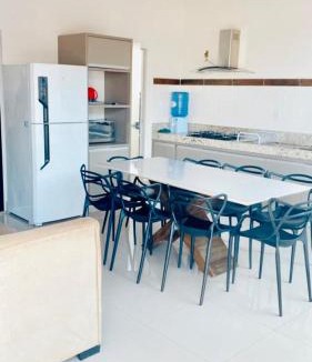 Setor Lagoa Quente House | Casa com piscina e duas suítes perto do Parque Lagoa Quente