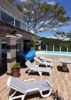 Porto Belo House | CASA COM PISCINA e VISTA PARA O MAR - Porto Belo-SC Bombinhas-SC