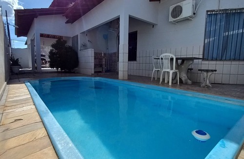 Cacari House | CASA COM PISCINA EM ÁREA NOBRE PRÓXIMO A PRAIA PARQUES RESTAURANTES E SHOPPING.
