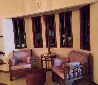 Guapimirim House | Casa com piscina, espaço gourmet e salão de jogos.