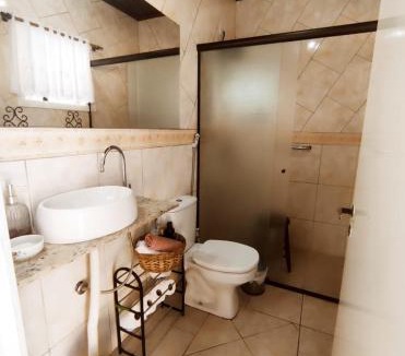Centro House | Casa com piscina grande e churrasqueira!