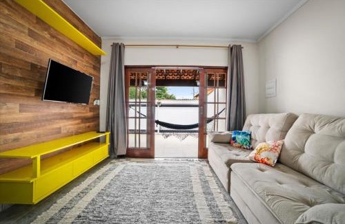 Vila Clais House | Casa com piscina na Enseada a 50 metros da Praia