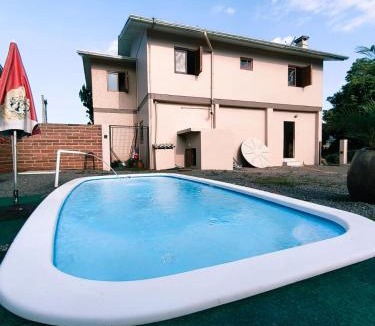 Arroio do Meio House | Casa com piscina, na Rota do Cristo Protetor