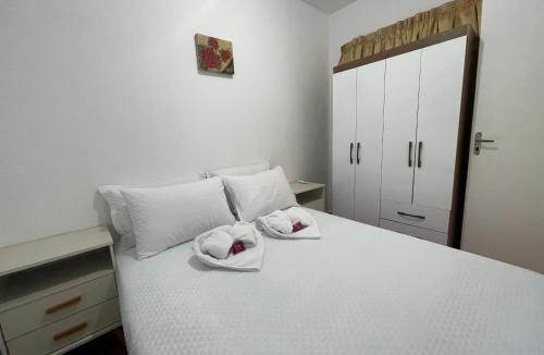 Foz do Iguacu House | Casa com PISCINA no CENTRO - Estacionamento PRIVATIVO - 650m do Shopping JL