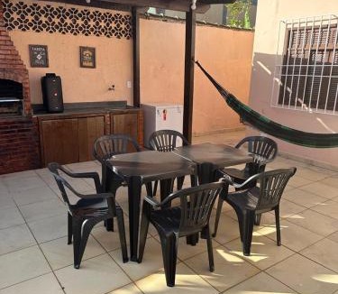 Rio das Ostras House | Casa com piscina perto da costa azul e lagoa do Iriri