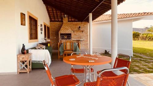 Bonito House | Casa com piscina, privativa, diarista, em condomínio, Bonito-Pe