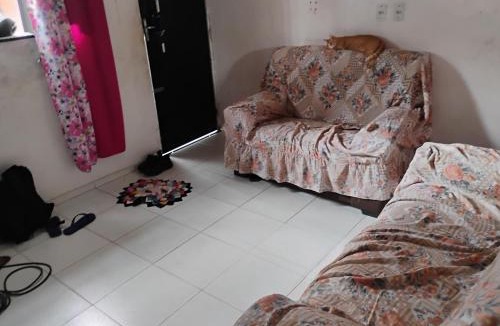 Curio-Utinga House | Casa com sala , 1 quarto cozinha, banheiro e área de lavar , próximo a ponto turístico parque do utinga