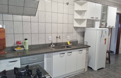 Regiao Urbana Homogenea VI House | Casa ,com uma Suite,sala de Estar,cozinha Garagem