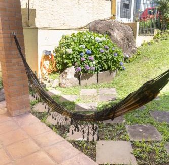 Humaita House | Casa com Vista, Lareira e Churrasqueira na Serra