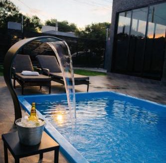 Foz do Iguacu House | Casa Completa com Piscina Aquecida e Área Gourmet em Foz do Iguaçu