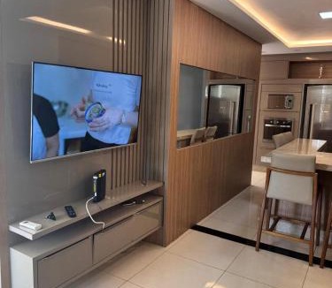Arapongas House | Casa Completa, Garagem e Churrasqueira para Relaxa