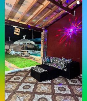 Capiata House | Casa con Piscina en Areguá