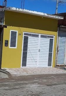 Caruaru House | Casa Confortável com Garagem e internet