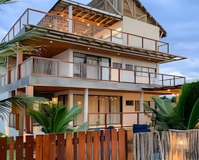Cajueiro da Praia House | Casa confortável com vista mar e piscina
