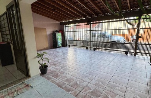 Uberaba House | Casa confortavel -1 min ABCZl 4 min BR050