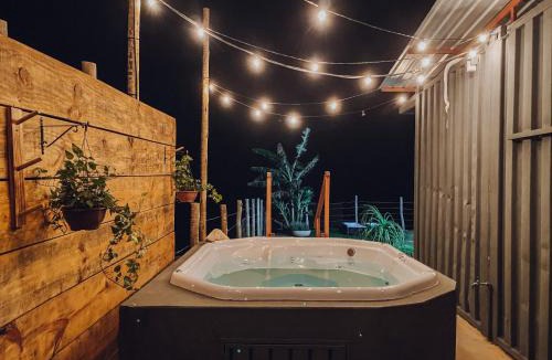 Bueno Brandao Villa | Casa Container com SPA e linda vista para a Serra da Mantiqueira
