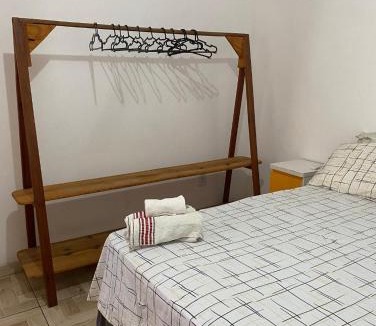 Caravelas House | Casa da Cris em Praia do Grauçá com Wi-Fi, ar condicionado e garagem