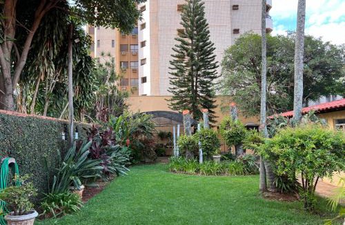 Araraquara House | Casa da Vó Loy e seu espaço verde