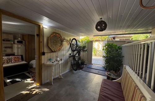 Rio Tavares House | Casa de 1 quarto a cinco minutos da praia