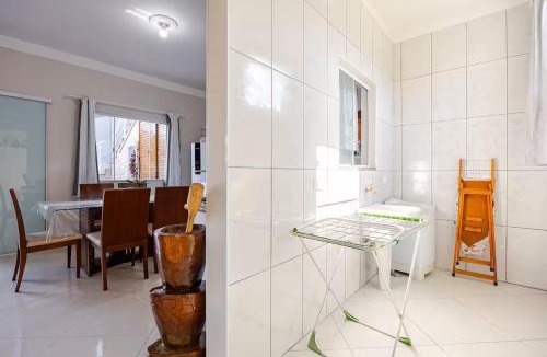 Taquaral House | Casa de 4 suites com piscina, próxima a praias e do centro de Ubatuba