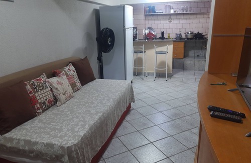 Colina Verde Apartment | Casa de hóspedes em ótimo bairro.
