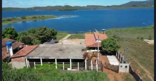 Boqueirao House | Casa de campo no lago no Boqueirão