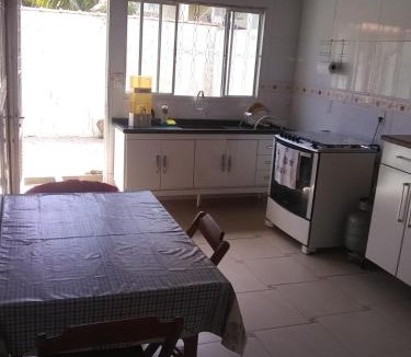 Ubatuba House | casa de dois quartos para até 6 pessoas