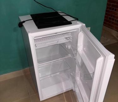 Fernando De La Mora House | Casa de huéspedes privada con Wifi gratis cerca de IPS Ingavi, UNA y Biggie