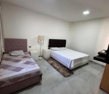 Encarnacion Villa | Casa de lujo con quincho y pileta!