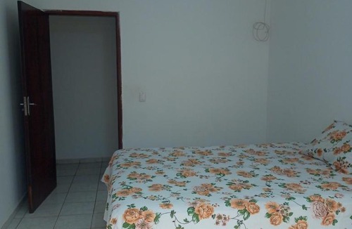 Jau House | Casa De Mãe Quarto Triplo com Banheiro ao lado