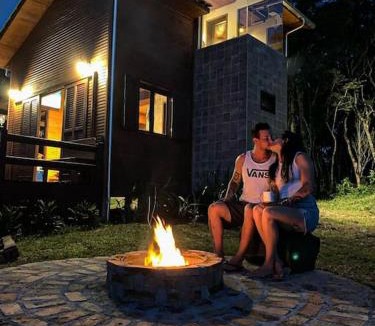 Orleans Ski Chalet | Casa de montanha com hidro no pé da serra