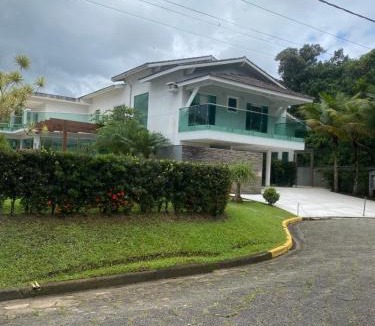 Vista Linda House | Casa de Praia em Condomínio Hanga Roa Bertioga