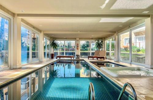 Carniel Apartment | Casa de Pedra 2 Suítes c/Piscina by Achei Gramado